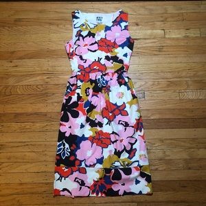 Whit Two Petalprint crossback dress